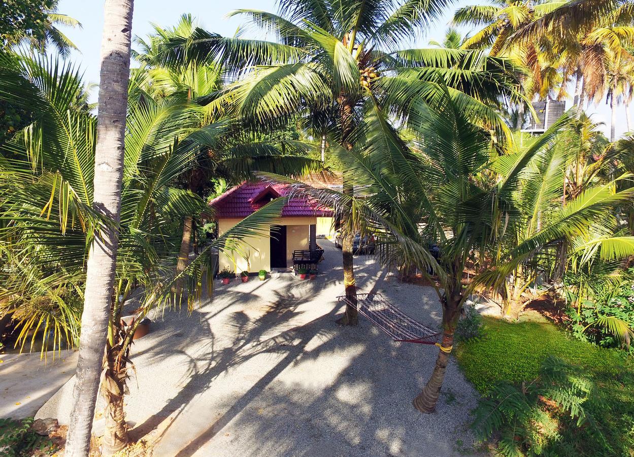 Munroe Island Lake Resort Mundrothuruth Room photo